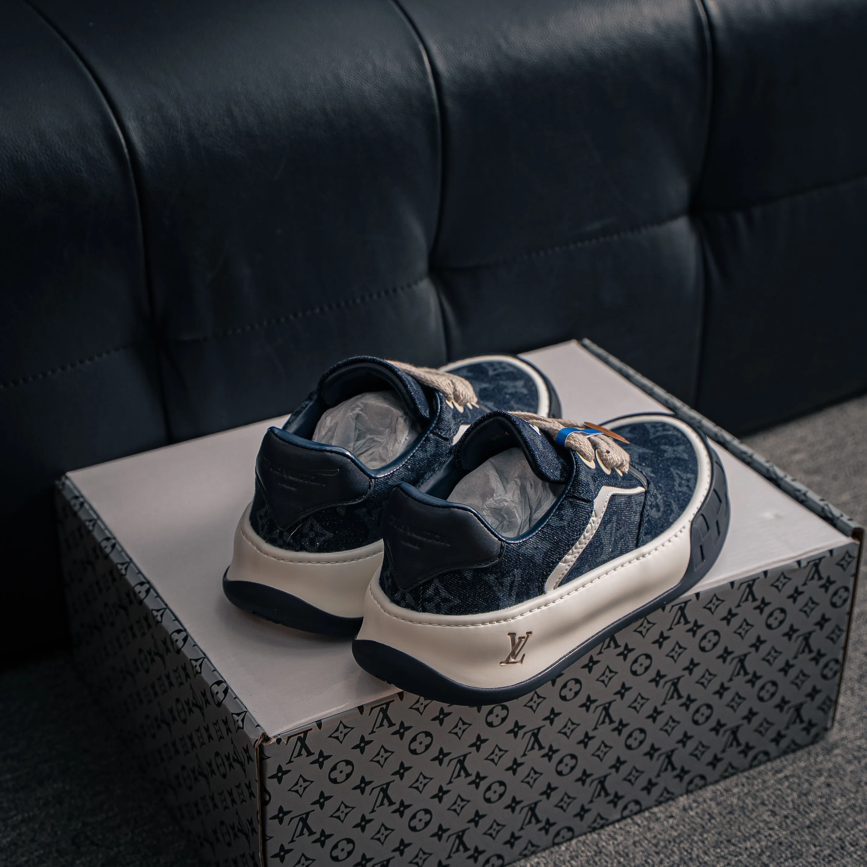 # LV LOUIS VUITTON Tilted Low Sneakers Series Low-Top Retro Versatile Skate Shoes 2026 Skate Shoes Shoes
